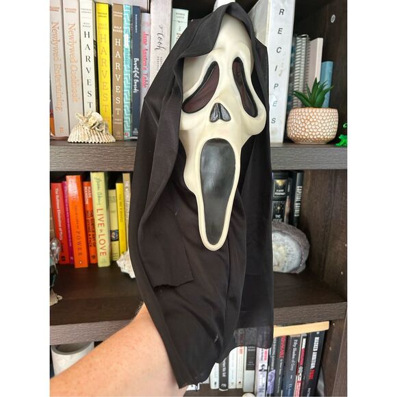Vintage Scream Glow In The Dark Ghost Halloween Mask Easter Unlimited Fun World - Picture 1 of 10